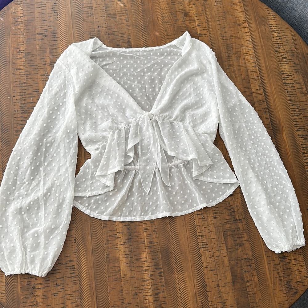 No label white blouse - fits like medium